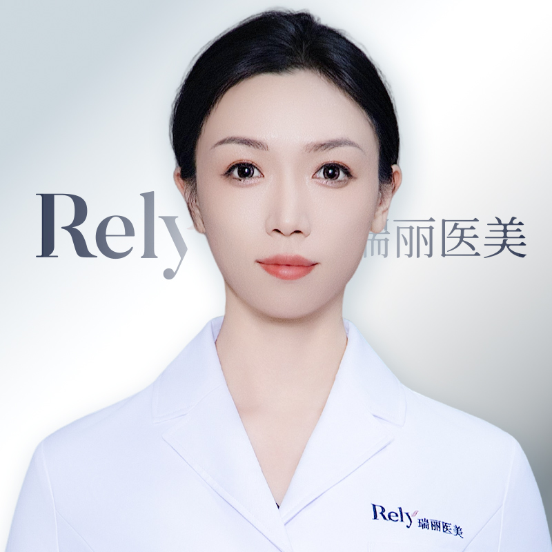 严灵 瑞丽医美皮肤科主任